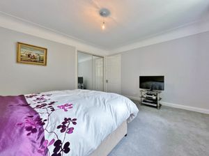 Photo 25- click for photo gallery